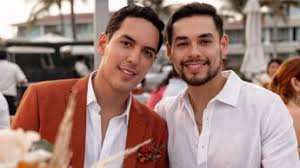 Un Tal Fredo' reacciona al 'hate' contra su boda: "Yo facturando"- Grupo  Milenio