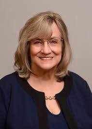 Jennifer Tidball's Instagram, Twitter & Facebook