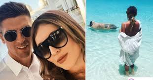 Krzysiek od dawna podbija serca włoskich kibiców, a jego żona, paulia procyk. Rajskie Wakacje Krzysztofa Piatka I Jego Zony Pauliny Kozaczek