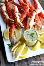 Steamed Alaskan King Crab Legs With Beurre Blanc For Dipping Giving Away A 100 Visa Card Too From Noblepig Com Crab Legs Recipe Crab Recipes Seafood Recipes