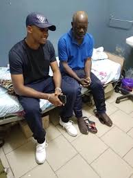 La femme de samuel eto minimise le débat. Cameroon Legend Samuel Eto O Comes To The Rescue Of Homeless And Sick Ex Captain Norbert Owona Tuko Co Ke