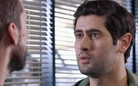 La prise en charge d'un patient à l'hôpital remet en cause l'avenir de margot et kylian. Demain Nous Appartient En Avance Samuel Aimerait Avoir Une Autre Chance Avec Leila Et Bilel Tombe Dans Un Piege Le Resume Integral De L Episode 399 Du 13 Fevrier 2019
