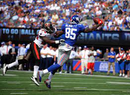 Maybe you would like to learn more about one of these? Giants Martellus Bennett Is A Tight End Who Cuts Loose The New York Times