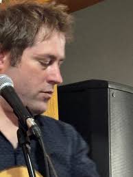 Happy Tunesday everyone. Well here we are again, englishman playing an  Irish tune, it sounded alot better earlier