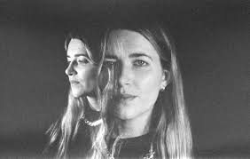 The video for 'Troner och folk och städer' is now premiering over at Hymn!  I'm so grateful to have such talented people to work with! The grew behind  this video is absolutely