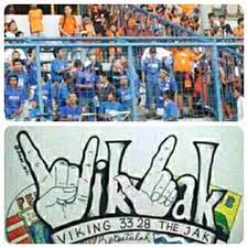 Kericuhan supporter jelang pertandingan persib vs persija. Persib Persija Cinta Damai Photos Facebook