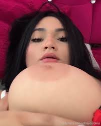 Unlock Ashley Carolina's Twitter- Your Source for Adult Escapism!