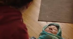 وأدلى المتهم بسرقة فيلا الفنان سيد رجب باعترافات تفصيلية لجريمته، حيث قرر أنه وأجرت النيابة العامة بجنوب الجيزة تحقيقاتها في تعرض فيلا الفنان سيد رجب بمدينة البدرشين للسرقة، حيث قررت تفريغ كاميرات المراقبة التي رصدت دخول وخروج المتهم. ÙƒØ¨Ø³ÙˆÙ„Ø© ÙÙŠ Ø§Ù„ÙÙ† ØµØ¯Ù…Ø© Ù…Ù†Ù‰ Ø²ÙƒÙŠ Ø¨Ø¹Ø¯ ÙˆÙ„Ø§Ø¯Ø© Ø·ÙÙ„Ù‡Ø§ ÙÙŠ Ø§Ù„Ø­Ù„Ù‚Ø© Ø§Ù„Ù€10 Ù…Ù† Ù„Ø¹Ø¨Ø© Ù†ÙŠÙˆØªÙ† Ø£Ù„Ø¨ÙˆÙ… ÙÙŠ Ø§Ù„ÙÙ†