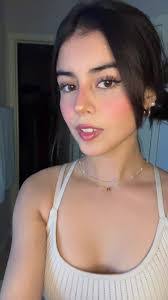 Heather Dreiling's Instagram, Twitter & Facebook