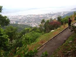 Pada hari kedua di pulau pinang, sekeluarga saya melawat bukit bendera @ penang hill. Tempat Menarik Di Pulau Pinang Puncak Bukit Bendera Makan Angin Jalan Jalan Cuti Cuti