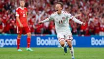 سخرت جماهير منتخب أسكتلندا من نظيرتها في منتخب إنجلترا، قبل انطلاق المباراة التي تجمعهما في التاسعة مساء، على ملعب ويمبلي، ضمن مباريات الجولة الثانية. Viwujlajww78rm