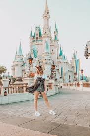 El lince ibérico (lynx pardinus) es una especie de mamífero carnívoro de la familia felidae, endémico de la península ibérica. Mickey S Not So Scary Halloween Party Lucky Day Cute Disney Pictures Disney Day Disney Aesthetic