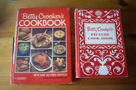 Betty Crocker S Pecan Pie And Apple Crisp Recipes Circa 1950 Apple Crisp Betty Crocker Betty Crocker Apple Crisp