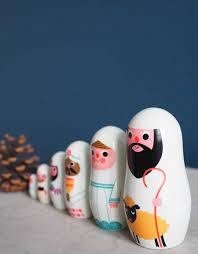 Creche Poupee Russe De Poche Poupee Russe Poupee Creche