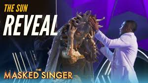 The amazing race season finale proved to be no masked singer season finale last night. The Masked Singer Sun Revealed As Grammy Award Winning Country Superstar Youtube