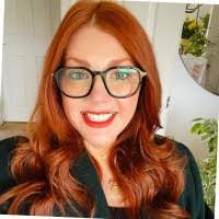 Fern Roberts's Instagram, Twitter & Facebook