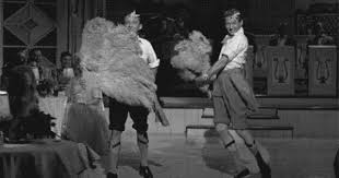 Black And White Christmas Movie Pin By Bill Yarbor On Great Gifs White Christmas Movie White Christmas Christmas Trivia