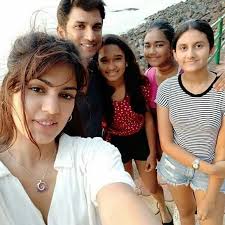 Rhea chakraborty's uncle passes away due to covid; Sushant Singh Rajput Demise Special Moments Of The Actor With Rumoured Girlfriend Rhea Chakraborty