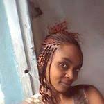 Daisy Titus's Instagram, Twitter & Facebook