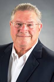 Ronnie Arnold, Real Estate Agent