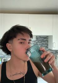 Get ready w me to close 🙂‍↕️🤚🏽 #fyp #starbucks #starbucksbarista #b...