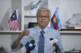 Negeri ini terbahagi kepada dua bahagian oleh selat barat daya pulau pinang (inggeris: Pkpb Di Mukim 12 Daerah Barat Daya Pulau Pinang Bermula Jumaat Ini Air Times News Network