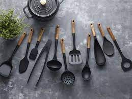 公式 サービングターナー staub ストウブ キッチン ツール 新商品 調理器具 シリコン製 ターナー フライ返し 天然木 キッチン用品 キッチン道具 おしゃれ キッチン ウェア ナチュラル staub kitchen tools ガジェット ツヴィリングj a ヘン キッチン おしゃれ