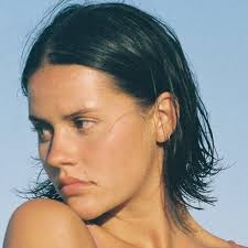 E V A B A T E M A N (@eva.bateman) • Instagram photos and videos