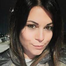 Tutto quello che mi piace.. La libertà di viaggiare, l'energia infinita del  mare, una passeggiata di 14 km e una fantastica amica con cui condividere  tutto questo ❤️ #weekend #viareggio #fortedeimarmi #carrara #