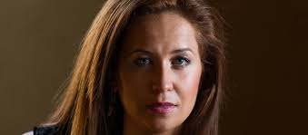 Dina Pinto's Instagram, Twitter & Facebook