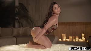 BLACKED Gorgeous babe craves BBC - XNXX.COM