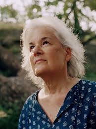 Diane Williams's Instagram, Twitter & Facebook