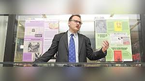 Der echte Dr. Sommer kommt zur Bravo-Ausstellung nach Essen