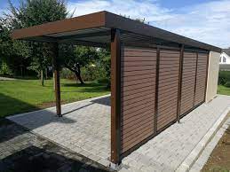 Ihrer Kreativitat Sind Keine Grenzen Gestetzt Carport Mit Gerateraum Und Geschlossener Seitenwand In Wpc Lattung Carport Carport Mit Gerateraum Einzelcarport