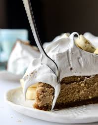 Saltedtartine Peanut Butter Cheesecake With Whipped Marshmallow And Bananas Desserts How Sweet Eats Dessert Recipes