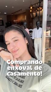 Amanda Santelli's Instagram, Twitter & Facebook