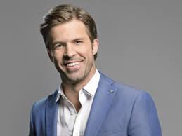 Sebestyén balázs feleségéről csak annyit tudunk, hogy vikinek hívják. Bepuhult Sebestyen Balazs Gondolat Ebreszto