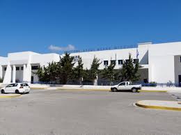 The earliest flight departs at 13:30, the last flight departs at 19:20. Mikonos Ulusal Havalimani Vikipedi