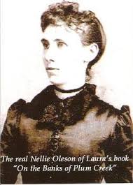 Nellie Olison facciamo chiarezza su questo personaggio: Nellie Oleson è un  personaggio letterario e televisivo statunitense, ideato da Laura Ingalls  Wilder, antagonista di alcuni libri della serie Little House. Nella serie  televisiva