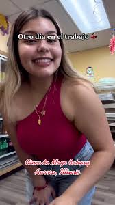 Practicando los pasos prohibidos🫣 aver cuando me sacan a bailar #workflow  #panaderia #bakery #cumbia #worklife #fyp #foryou #fypシ #foryoupage  #foryourpage #fy #illinois