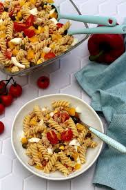 Salade De Pates Composee Thon Oeufs Poivron Et Tomates Amandine Cooking Salade De Pates Salade Salade Pates Thon