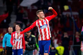 Clearly, she'll have mixed feelings if they line up against each. Atletico Madrid Mutter Enthullt Lucas Hernandez Landete Nur Zufallig Bei Atletico Madrid