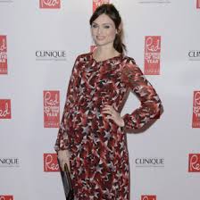 She first came to prominence in the late 1990s, as the lead singer of the indie rock band theaudience. Sophie Ellis Bextor Sophie Ellis Bextor Predicts Tears On Emotional 2021 Tour News Dome