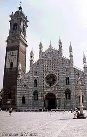 Manufactures of this highly diversified industrial center include felt hats, carpets, textiles, glass. Monza Brianza In Der Lombardei Italien