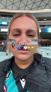 Javier Wallace's Instagram, Twitter & Facebook