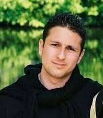 Les relations de Julien TAIEB