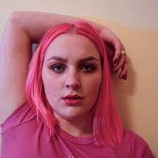 Danielle Fessler's Instagram, Twitter & Facebook