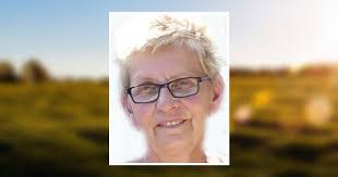 Carol Wick's Instagram, Twitter & Facebook