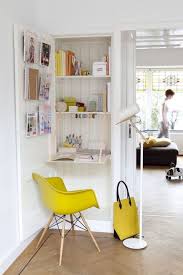 Bureau en bois avec des tiroirs dans un eléments de rangement et vitrines · etagères · etagères et crémaillères · etagères murales · meubles tv & solutions média · rangement modulable. Bureau Deco Adulte Cote Maison