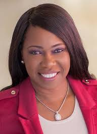 Antoinette Smith's Instagram, Twitter & Facebook